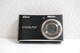 COOLPIX S610 正面